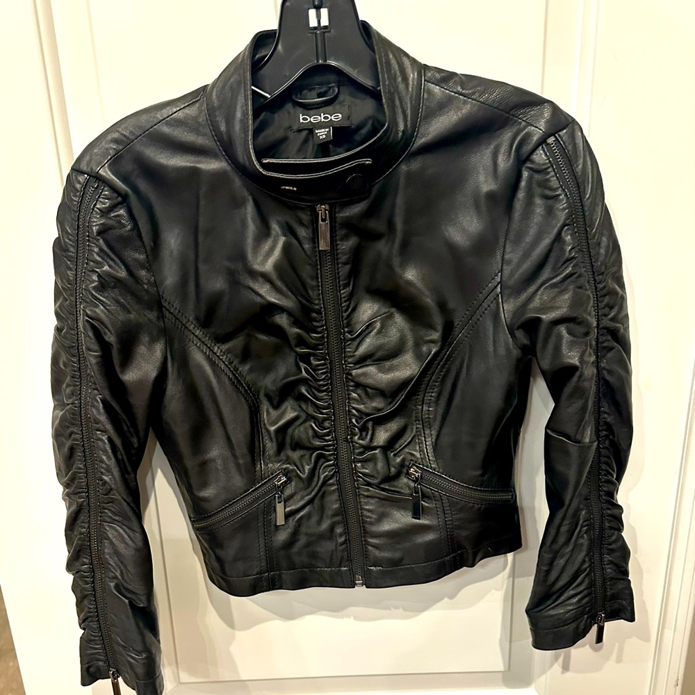 Cropped Leather Jacket Size XS